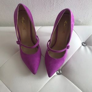 Traded. Purple pointed toe heels💜